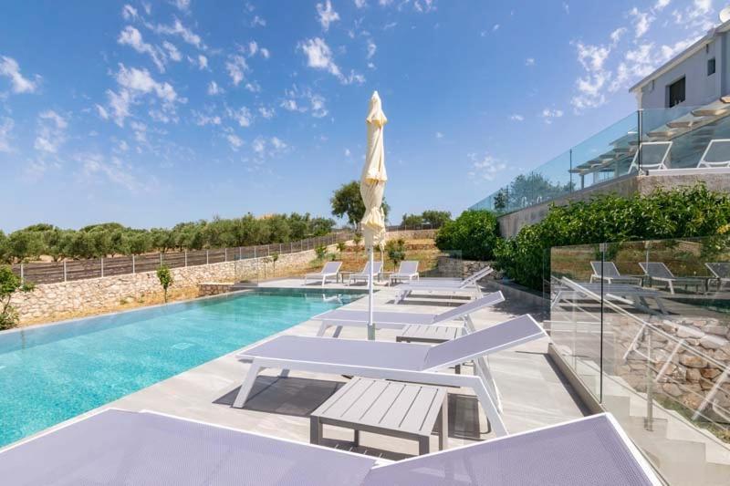 Alonaki Apartments Agios Leon Екстериор снимка
