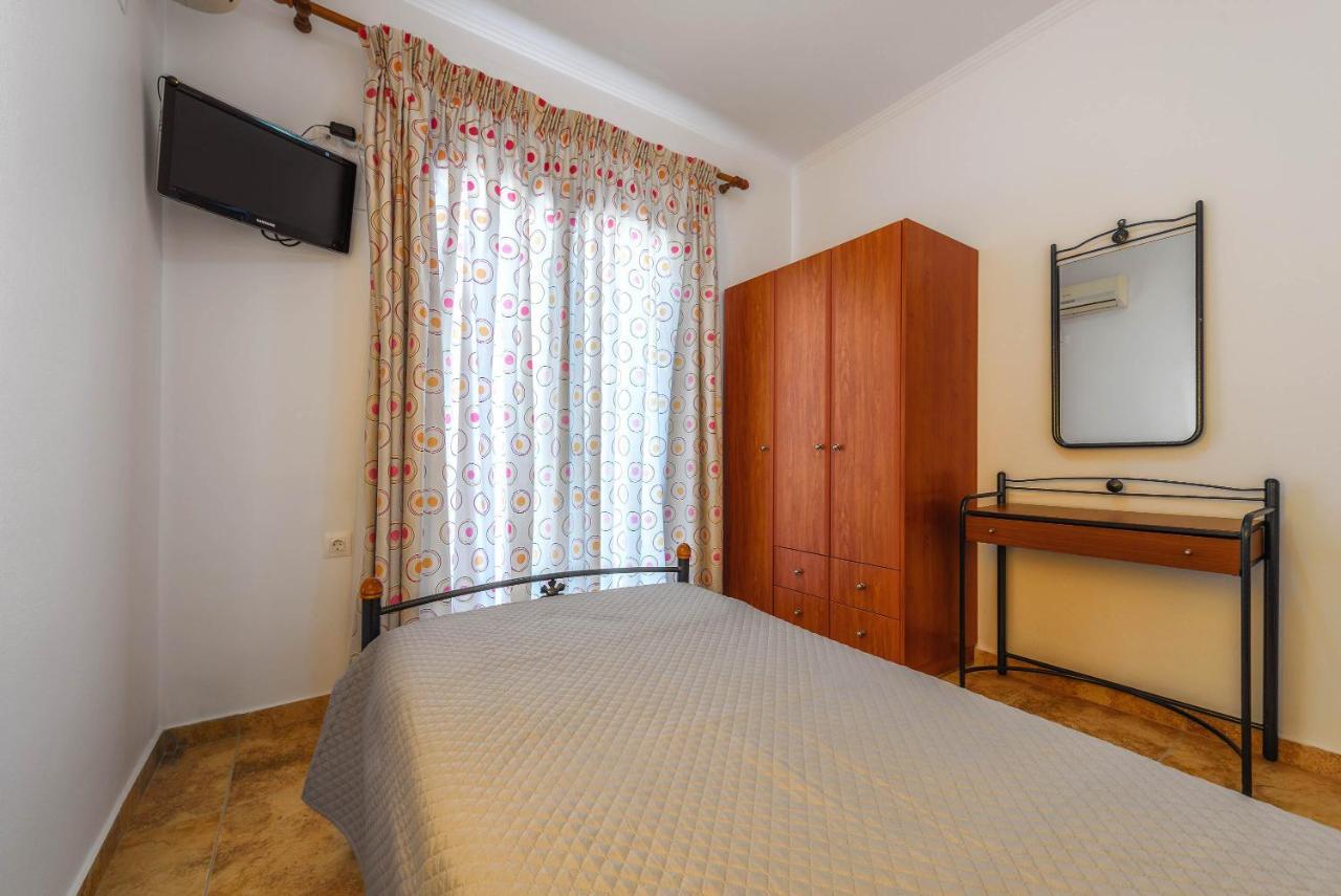 Alonaki Apartments Agios Leon Екстериор снимка
