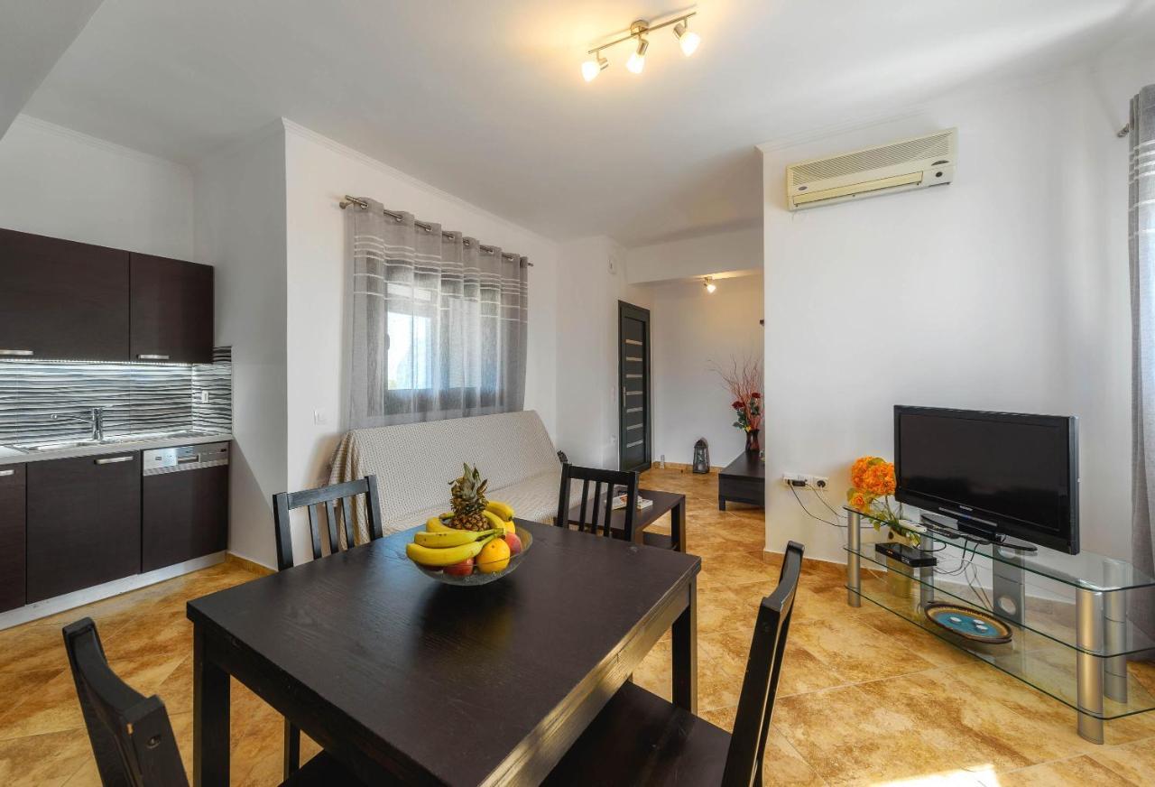 Alonaki Apartments Agios Leon Екстериор снимка