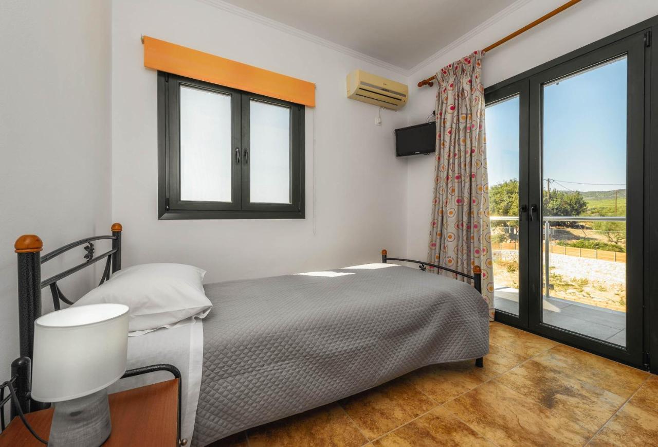Alonaki Apartments Agios Leon Екстериор снимка