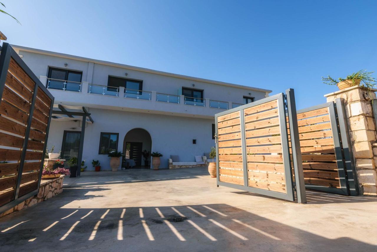 Alonaki Apartments Agios Leon Екстериор снимка